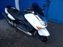 Yamaha TMAX, 2001 