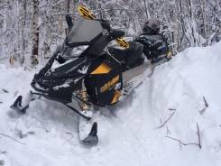 BRP Ski-Doo Summit Everest 600 H.O. E-TEC, 2010 