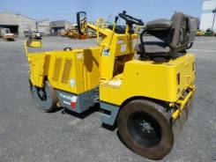 Sakai TW350, 2008 в Новосибирске Sakai. Грунтовый каток TW350