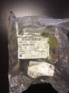 Петля двери Chevrolet AVEO 2003-2011г. в. OEM: 96541502 в Томске Крепление двери. Chevrolet Aveo L14, L44, L91, L95, LBF, LBJ, LDT, LHD, LHQ, LMU, LQ5, LV8, LX5, LX6, LXT, LXV, LY4