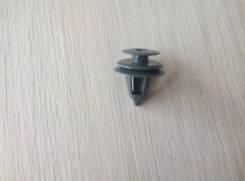 Клипса в Новосибирске Клипса. Toyota: Cressida, Corona, Windom, Crown, Scepter, Camry Gracia, Avensis, Sprinter Trueno, Corolla, Carina, Vista, Sprinter, Sprinter Carib, So...