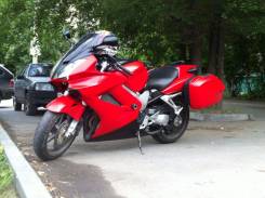 Honda VFR 800, 2004 