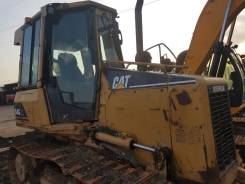 Caterpillar D, 2004 в Санкт-Петербурге Caterpillar D. Бульдозер САТ D4G-2004 год, 9 000 кг.