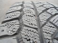 Viatti Brina Nordico V-522, 205/55 R16 в Омске Viatti Brina Nordico V-522. Зимние, без шипов, 2015 год, 5 %, 1 шт
