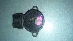 Датчик 89452-33030 в Большом Камне Датчик. Toyota: Corona, Lite Ace, Windom, Ipsum, Avensis, Sprinter Trueno, Corolla, Tercel, Sprinter, Vista, Caldina, Sprinter Carib, Tarago, Vista Ar...