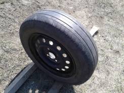 Одно колесо 165/70R13 на штамповке (сверловка 4*100) в Чите Одно колесо 165/70R13 на штамповке (сверловка 4*100). 5.0x13" 4x100.00 ET35 ЦО 56,0 мм.