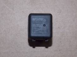 Реле Nissan 25230-79982 в Барнауле Реле. Nissan: NV350 Caravan, King Cab, Maxima, Lucino, NP300, Almera, Civilian, Cedric, Silvia, Bluebird Sylphy, Caravan, Xterra, Vanette Serena, Tino...