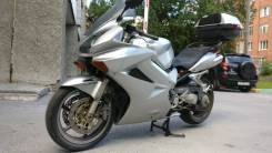Honda VFR 800, 2005 в Новосибирске Honda VFR 800F. 800 куб. см., исправен, птс, с пробегом