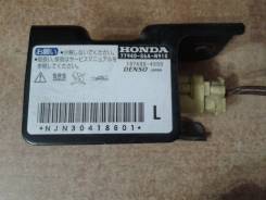 Датчик airbag Honda Civic EU1 , EU2 , EU3 , EU4 левый передний в Томске Датчик airbag. Honda Stream Honda Civic, EP3, EU4, EU3, EU1, EU2 Двигатели: D17A2, K20A1, 4EE2, D14Z5, D14Z6, D15Y3, D16V1, D16V2, D16V3, D16W7, D17A5...