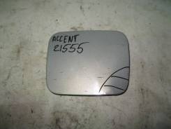 Лючок бензобака Hyundai Accent II (+Тагаз) 2000-2012 (6950025010) в Челябинске Лючок топливного бака. Hyundai Accent, LC, LC2 Hyundai Verna D3EA, G4EA, G4EB, G4ECG, G4EDG, G4EK