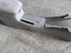 Подлокотник тойота королла в Омске Подлокотник. Toyota Corolla, CDE120, CE121, NDE120, NZE120, NZE121, NZE124, ZZE120, ZZE120L, ZZE121, ZZE121L, ZZE122, ZZE123L, ZZE124, ZZE132, ZZE134...