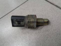 Датчик включения заднего хода BYD F3 2006-2013 Номер OEM BS153729800 в Карпинске Датчик включения заднего хода BYD F3 2006-2013 Номер OEM BS153729800