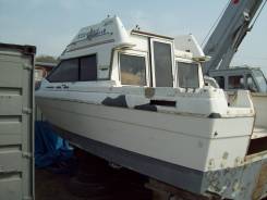 Корпус Bayliner 2556 на доделку во Владивостоке Bayliner. 1990 год год, длина 7,50 м., двигатель подвесной, бензин