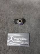Датчик детонации M111 M104 Mercedes-Benz W202 W210 W140 (MB Garage) в Новосибирске Датчик детонации. Mercedes-Benz: S-Class, CLK-Class, G-Class, Vaneo, M-Class, Sprinter, V-Class, SLK-Class, E-Class, SL-Class, C-Class, A-Class M104...