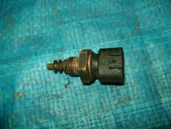 Датчик температуры жидкости Suzuki Cultus Crescent 1997 G13B, G15A, G16A в Барнауле Датчик температуры охлаждающей жидкости, воздуха. Suzuki: Carry Truck, Wagon R Wide, Cervo, Esteem, Cultus, Swift, Kei, Wagon R Plus, Cultus Crescent...