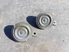 Пара сигналов в Хабаровске Гудок. Nissan: Skyline, Bluebird, 100NX, NV350 Caravan, King Cab, Maxima, Presage, Lucino, Avenir, NX-Coupe, Sunny, Almera, Cedric, 180SX, Silvia, Van...