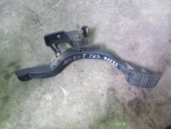 Педаль газа Hyundai Accent II (+Тагаз) 2000-2012 (АКПП 3272025000) в Челябинске Педаль газа. Hyundai Accent, LC, LC2 Hyundai Verna Двигатели: D3EA, G4EA, G4EB, G4ECG, G4EDG, G4EK