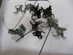 Дверные петли Toyota/Lexus RX300/330/350/400H в Самаре Дверные петли Toyota/Lexus RX300/330/350/400H. Toyota: Wish, Harrier, Hilux Surf, Land Cruiser Prado, 4Runner, Windom, ist, Verossa, XA, Scion, Camry...