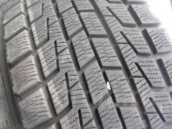 Bridgestone, 245/40 R18 в Чите Bridgestone. Зимние, без шипов, 2014 год, 10 %, 4 шт