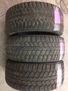 Kumho I'Zen WIS KW19, 235/55R17 в Новосибирске Kumho I'Zen WIS KW19. Зимние, шипованные, 2014 год, 50 %
