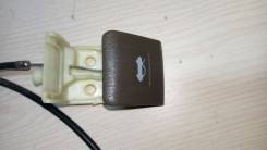 Ручка открывания капота в Пензе Ручка открывания капота. Toyota Vista, CV30, SV30, SV32, SV33, SV35 Toyota Camry, CV30, SV30, SV32, SV33, SV35 Двигатели: 2CT, 3SFE, 3SGE, 4SFE, 2CTL...