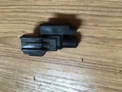 Датчик температуры воздуха Lexus, Toyota CT200h, ES200, ES250, ES300, ES300h, ES330, ES350, GS F, GS200t, GS250, GS300, GS300h, GS350, GS400, GS430, GS450h, GX470, HS250h, IS200, IS200d, IS200t, IS220d, IS250, IS250C, IS300, IS300h, IS350, IS350C, LF... во Владивостоке Датчик температуры воздуха Lexus, Toyota CT200h, ES200, ES250, ES300, ES300h, ES330, ES350, GS F, GS200t, GS250, GS300, GS300h, GS350, GS400, GS430, G...