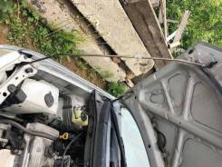 Держатель капота Toyota Corolla Spacio во Владивостоке Держатель капота Toyota Corolla Spacio