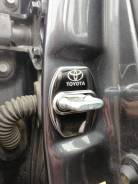 Накладки на дверные петли Toyota в Уссурийске Накладки на дверные петли Toyota. Toyota: Corona, Lite Ace, Windom, Platz, Ipsum, iQ, Corolla, Altezza, MR-S, Tercel, Tundra, Dyna, Sprinter, Vista, M...