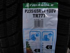 Triangle Group TR777, 235/65 R17 во Владивостоке Triangle TR777. Зимние, без шипов, 2018 год, без износа