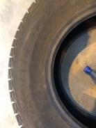Yokohama Ice Guard G075, 265/70 R16 в Красноярске Yokohama Ice Guard G075. Зимние, без шипов, 2017 год, 50 %, 2 шт