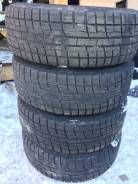Yokohama Ice Guard IG30, 215/60 R16 в Иркутске Yokohama Ice Guard IG30. Зимние, без шипов, 2014 год, 5 %, 4 шт