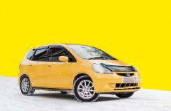 Аренда авто под такси. Honda Fit. АКПП. Без залога в Томске Honda Fit. Без водителя