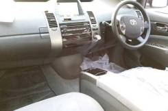 Бардачок между сиденьями на Toyota Prius 20 в Иркутске Бардачок. Toyota Ractis, NCP100, NCP105, SCP100 Toyota Prius, NHW20, ZVW30, ZVW30L, ZVW35 Toyota Aqua, NHP10 Honda Fit, GE, GE6, GE7, GE8, GE9 Mazda A...