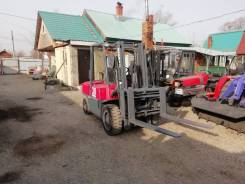 Nissan UGJ02, 2012 в Уссурийске Nissan. Продам вилочный погрузчик , 3 000 кг., Бензиновый, 2,00 куб. м.