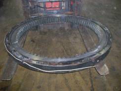 Komatsu PC240 в Москве Komatsu PC240. Поворотный круг Komatsu PC 240 / 270