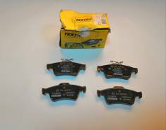 Колодки тормозные Textar 2413701 в Хабаровске Колодки тормозные. Opel Signum Opel GT Opel Vectra Mazda: Training Car, Premacy, Mazda3, Mazda5, Axela, Biante Ford Transit Connect, TC7 Ford Focus, C...