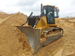 John Deere 750J, 2015 в Волгограде John Deere 750J. JOHN Deere 750J 2015, 6 800 куб. см., 14 778 кг. Под заказ