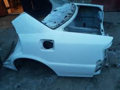 Задняя половинка Toyota Chaser JZX100 в Свободном Задняя часть автомобиля. Toyota Chaser, GX100, JZX100