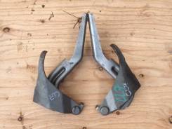 Петли капота в Иркутске Крепление капота. Honda Accord, CL7, CL8, CL9, CM1, CM2, CM3 Двигатели: K20A, K24A, K20A6, K20A7, K20A8, K24A3, K24A4, K24A8