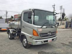 Hino Ranger, 2003 во Владивостоке Hino Ranger. Ассенизатор, 7 958 куб. см. Под заказ