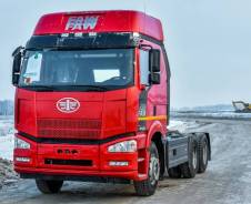 FAW, 2018 в Боровичах FAW. 4250 Седельный тягач 6х4, 11 000 куб. см., 15 500 кг., 6x4