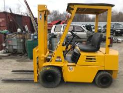 Komatsu FG18, 1993 во Владивостоке Komatsu. Вилочный погрузчик бензиновый FG18, 1 800 кг., Бензиновый