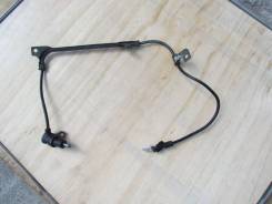 Датчик ABS задний левый Subaru Forester SF5 SF9 в Хабаровске Датчик abs. Subaru Forester, SF5, SF9 Двигатели: EJ201, EJ202, EJ205, EJ20G, EJ20J, EJ254