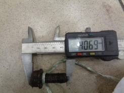 Болт крепления суппорта переднего Toyota Prius 1997-2003 Номер OEM 9010906134 в Карпинске Болт крепления суппорта переднего Toyota Prius 1997-2003 Номер OEM 9010906134