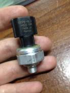 Датчик кондиционера Nissan 921366j010 в Ессентуках Датчик давления фреона. Nissan: NV350 Caravan, Maxima, Altima, NV200, NP300, 370Z, Xterra, Cedric, Bluebird Sylphy, Tino, Cima, Stagea, AD, Note, Livi...