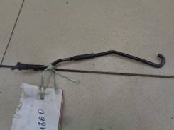 Держатель капота Nissan March K12 2002-2010 Номер OEM 65624V0100 в Карпинске Держатель капота Nissan March K12 2002-2010 Номер OEM 65624V0100