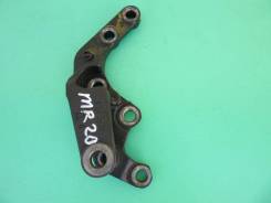 Кронштейн Nissan Serena C25/C26, MR20DE/MR20DD. 11235-EN000 в Краснодаре Кронштейн. Nissan Serena, C25, C26L, C26LL, C26N, C26NN, CC25, CNC25, NC25 Nissan Lafesta, B30, NB30 Двигатели: MR20DD, MR20DE