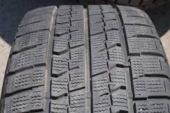 Goodyear Ice Navi Zea II Можно парами, 225/55 R17 Большой остаток протектора в Иркутске Goodyear Ice Navi Zea II. Зимние, без шипов, 2011 год, 10 %