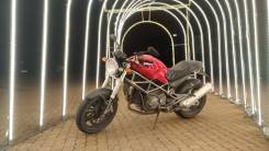 Ducati Monster 1000S i.e., 2004 