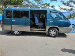 Ssangyong Istana, 1998 в Иркутске Ssangyong Istana